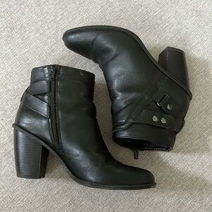 Black BarIII booties